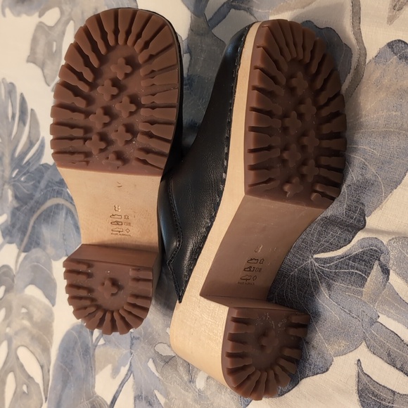 band of the free Caldera Block Heel Clog - Picture 4 of 6